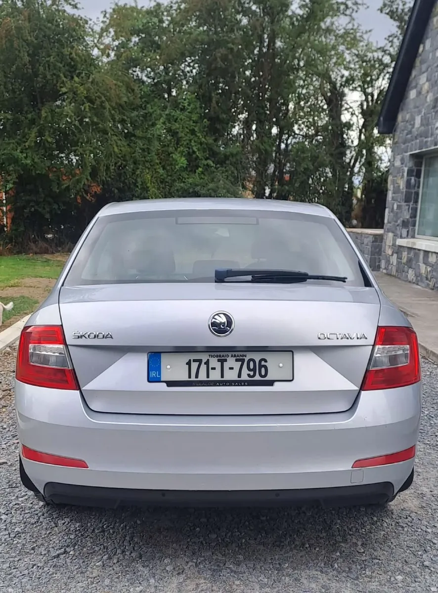 Skoda Octavia 2017 - Image 2