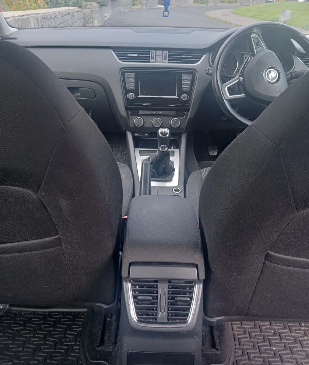 Skoda Octavia 2017 - Image 5