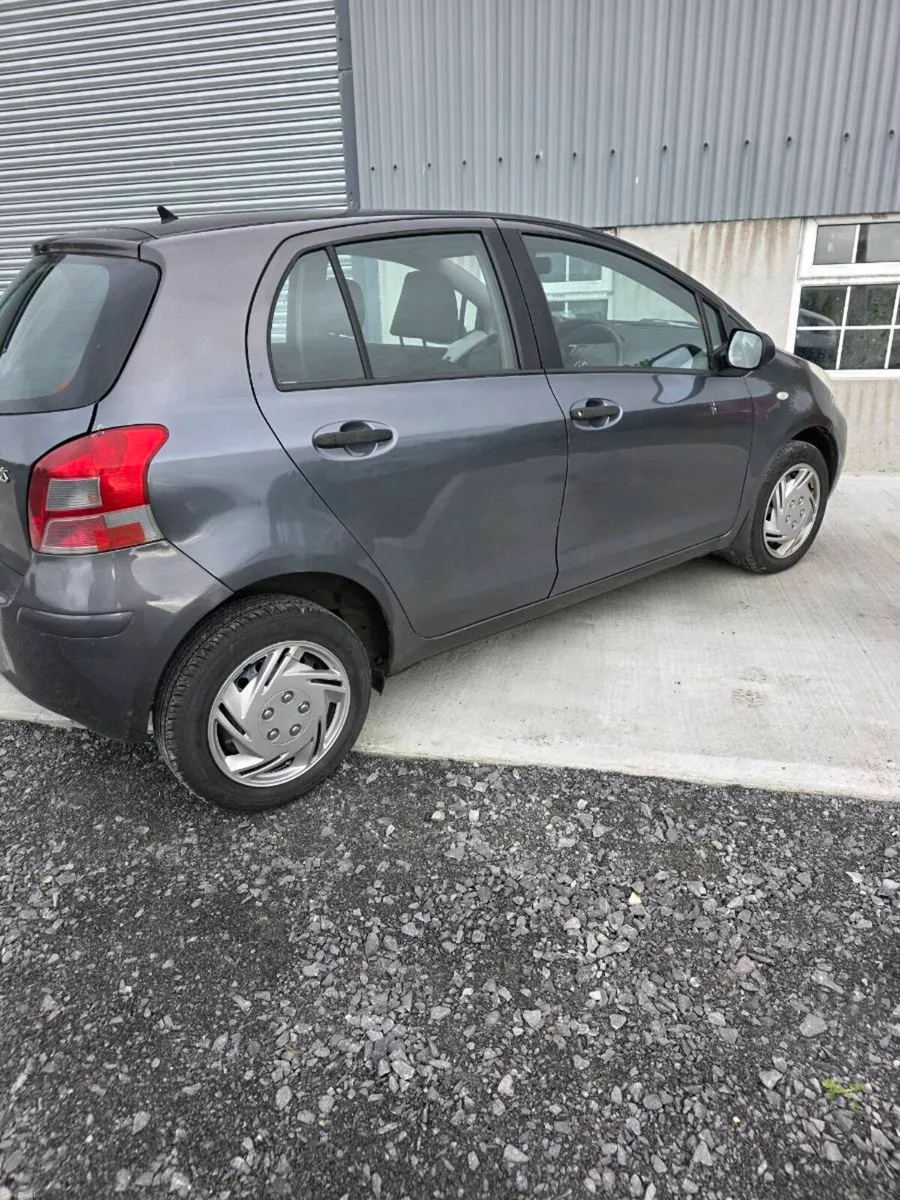 Car - Image 3