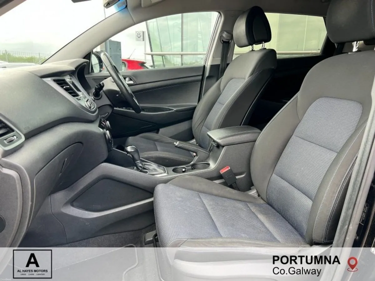 Hyundai Tucson AUTOMATIC 1.7 D Executive SE 2WD DC - Image 3