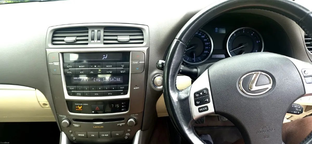 Lexus IS 2012 - Image 6