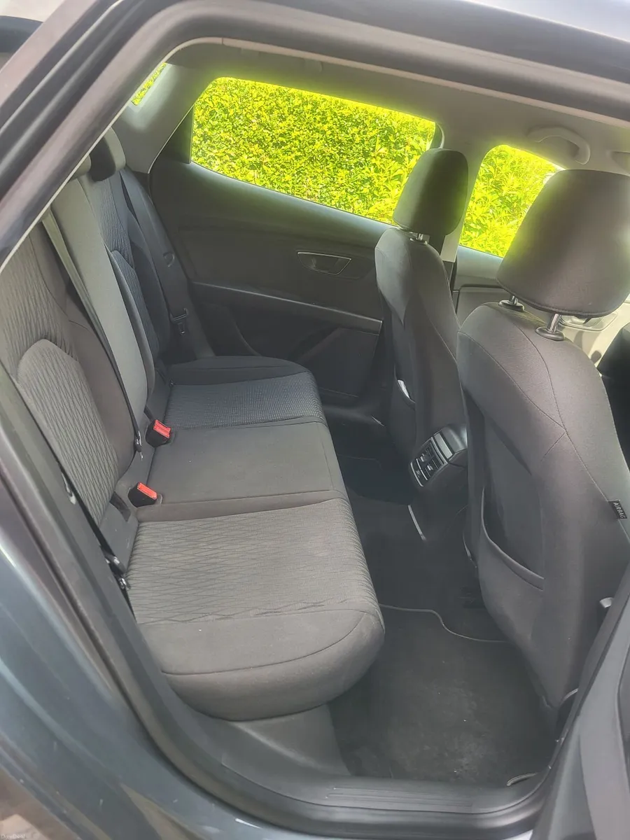 SEAT Leon 2016 - Image 2