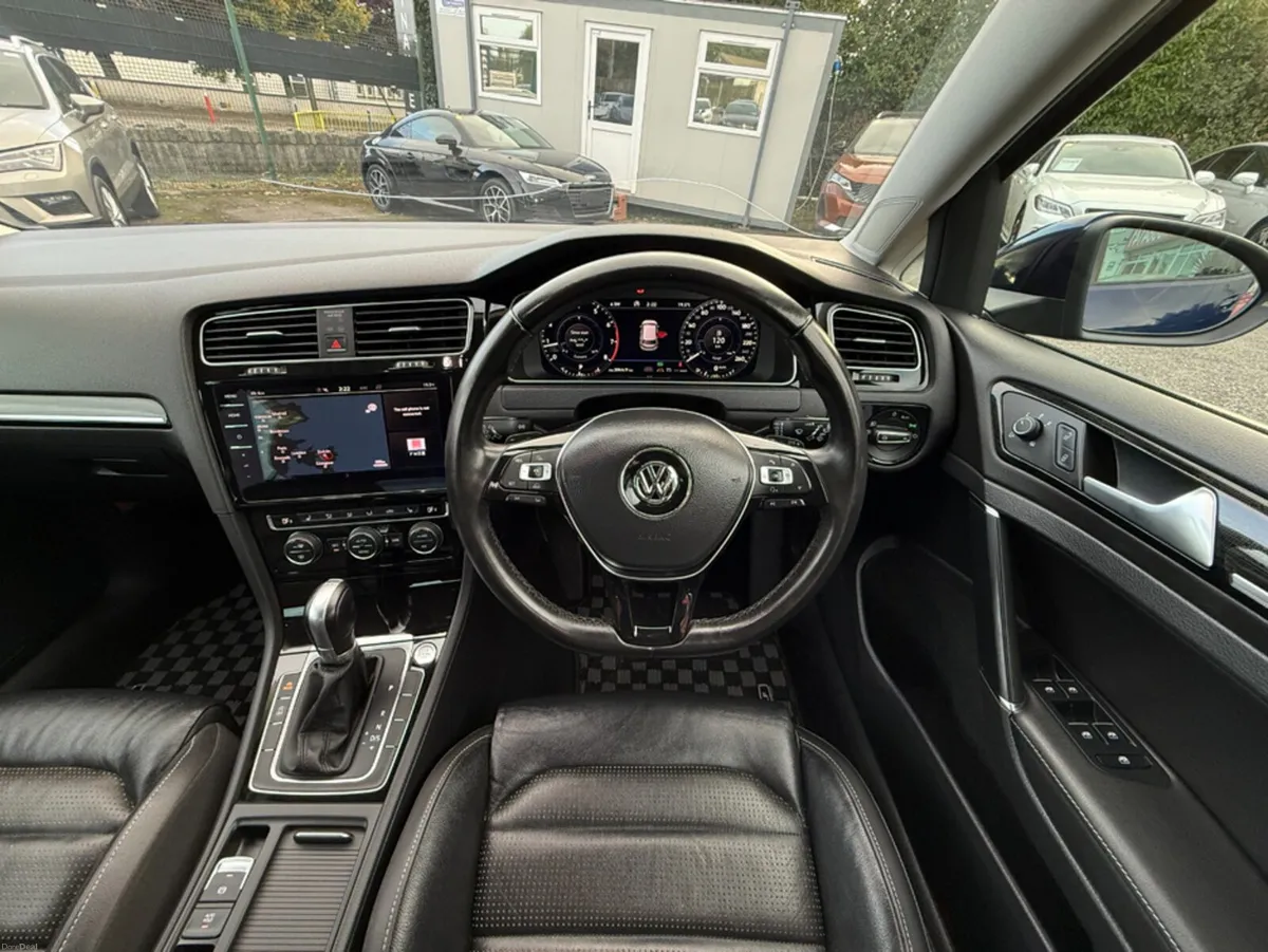 Volkswagen Golf FULL LEATHER SEATS 1.4 TSI SPECIAL - Image 4