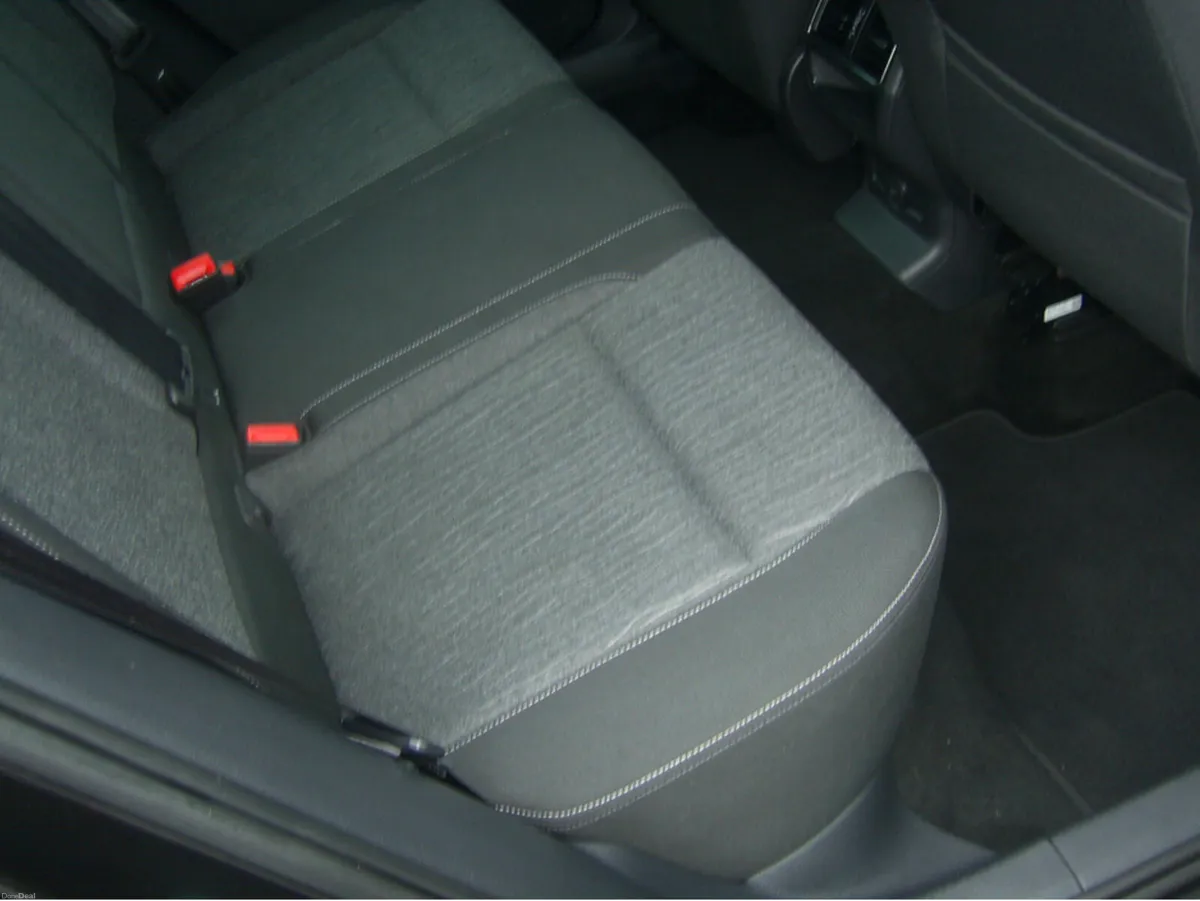 Skoda Karoq STYLE 2.0 TDI 115HP 5DR - Image 6