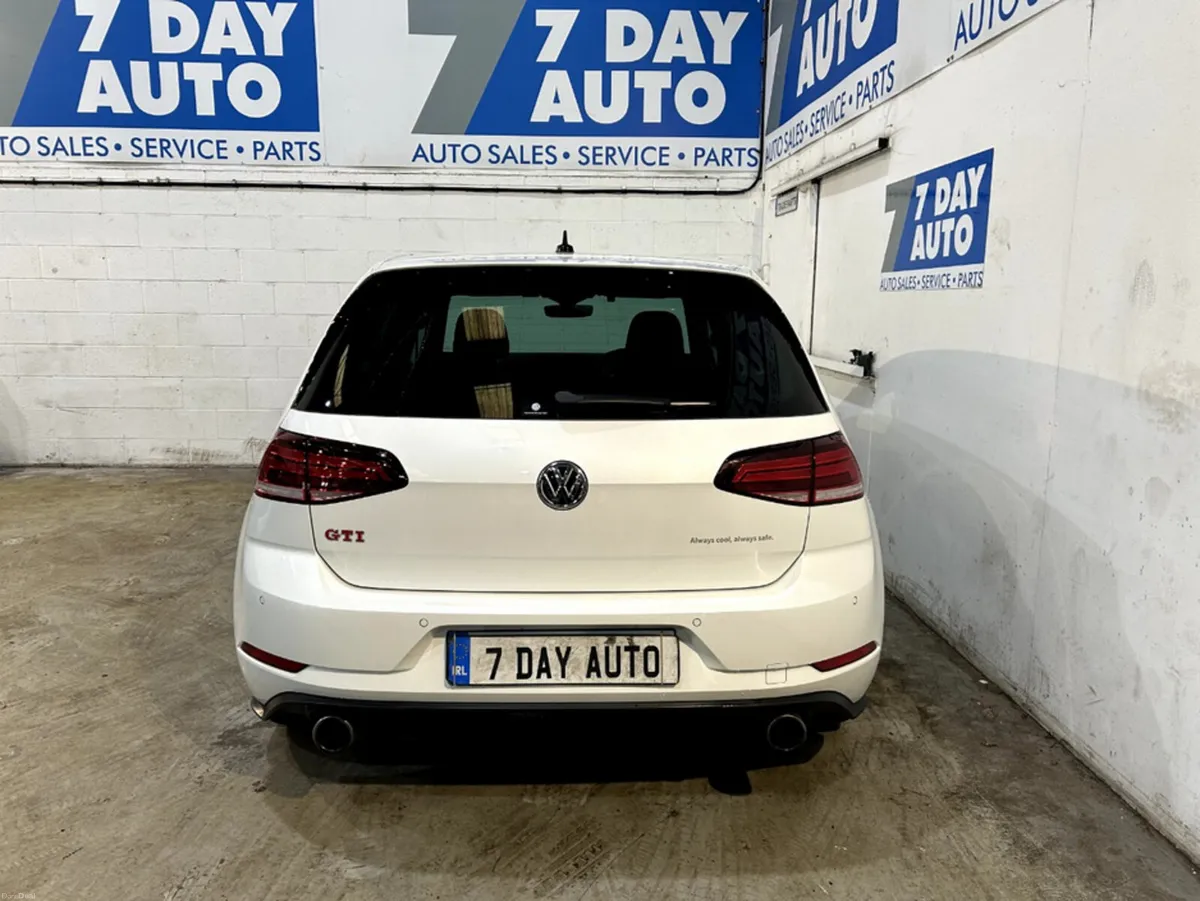Volkswagen Golf GTI AUTO - Image 6