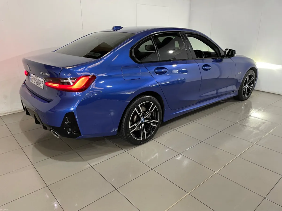 BMW 3-Series 330E M SPORT4DR AUTO FULL SERVICE HIS - Image 3