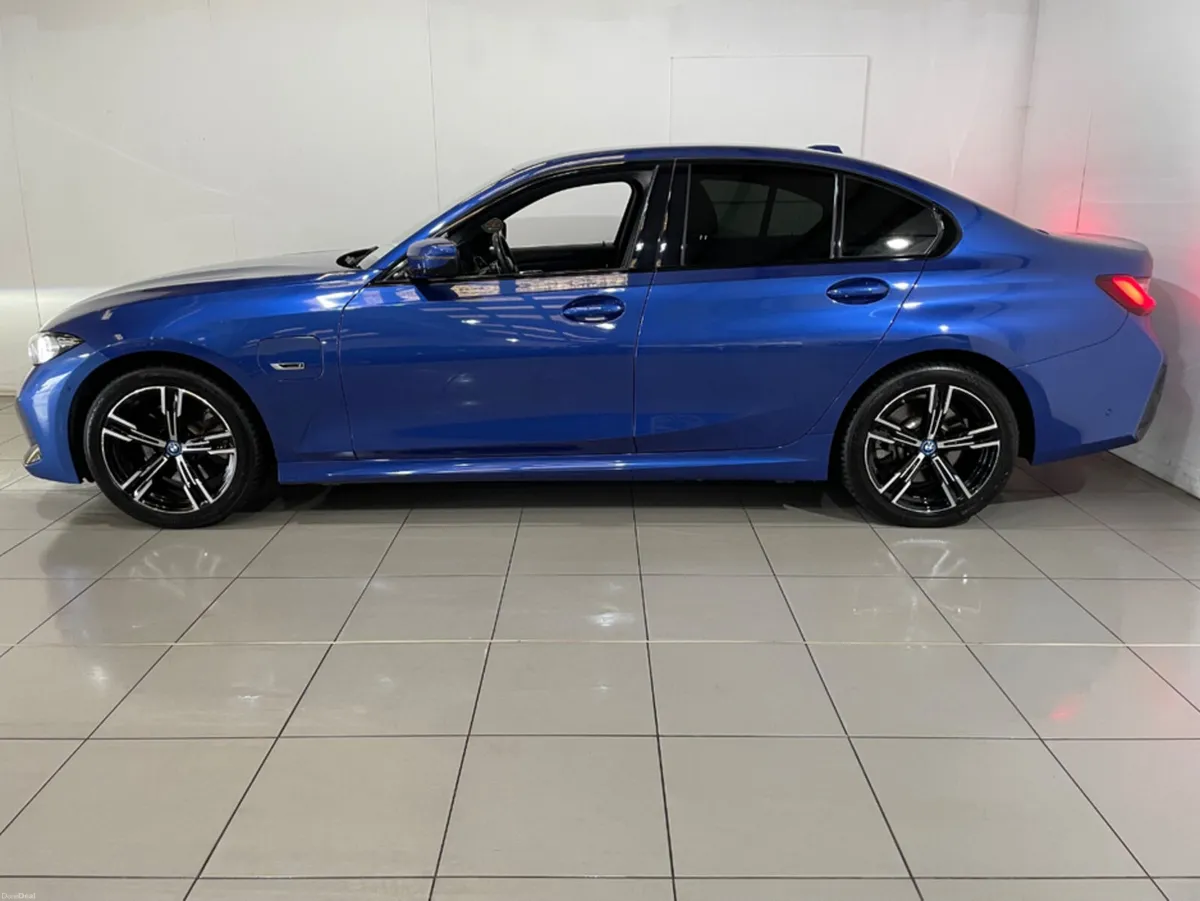 BMW 3-Series 330E M SPORT4DR AUTO FULL SERVICE HIS - Image 6
