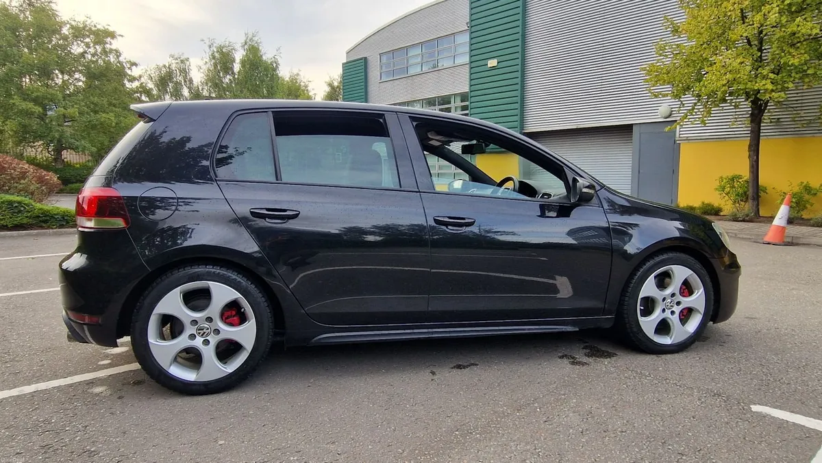 Volkswagen golf GTI (DSG) - Image 2