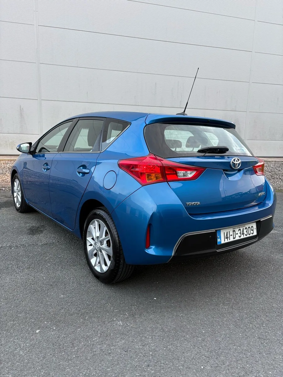 Toyota Auris 2014 - Image 4