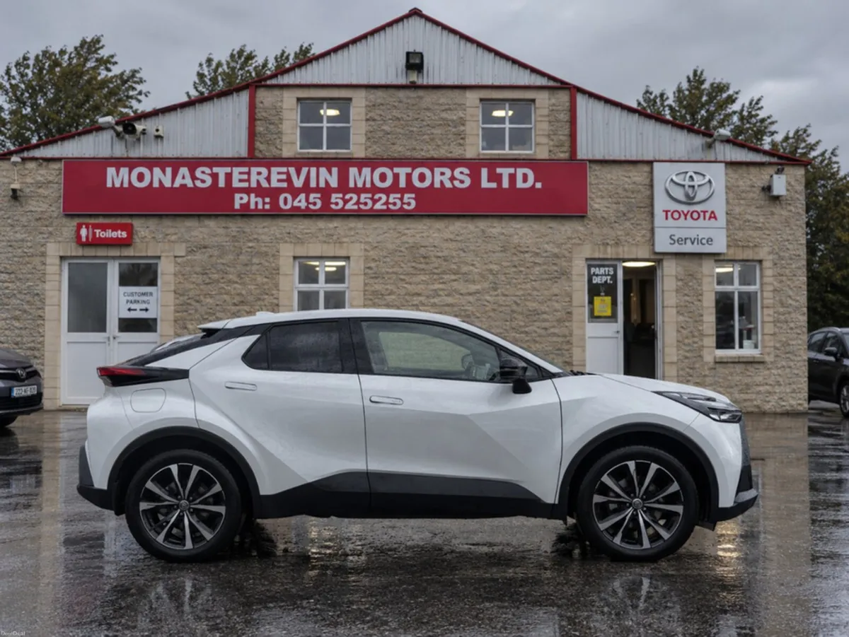 Toyota C-HR *ORIGINAL IRISH CAR*  PHEV SPORT - Image 3