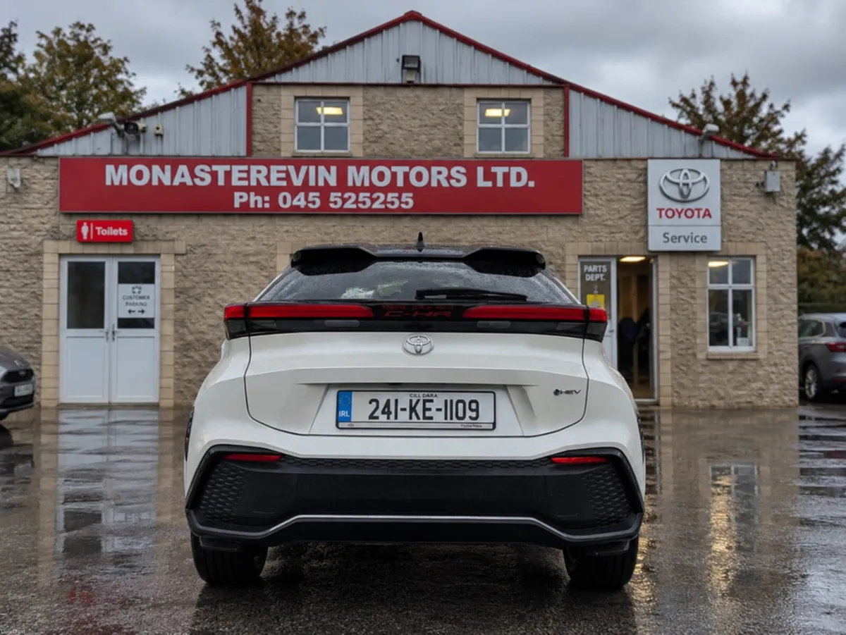 Toyota C-HR *ORIGINAL IRISH CAR*  HYBRID SOL - Image 4