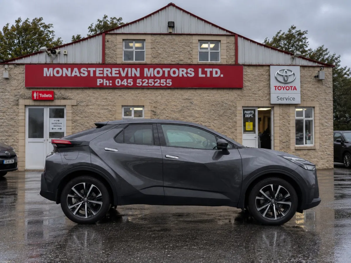 Toyota C-HR *ORIGINAL IRISH CAR*  PHEV SPORT - Image 3