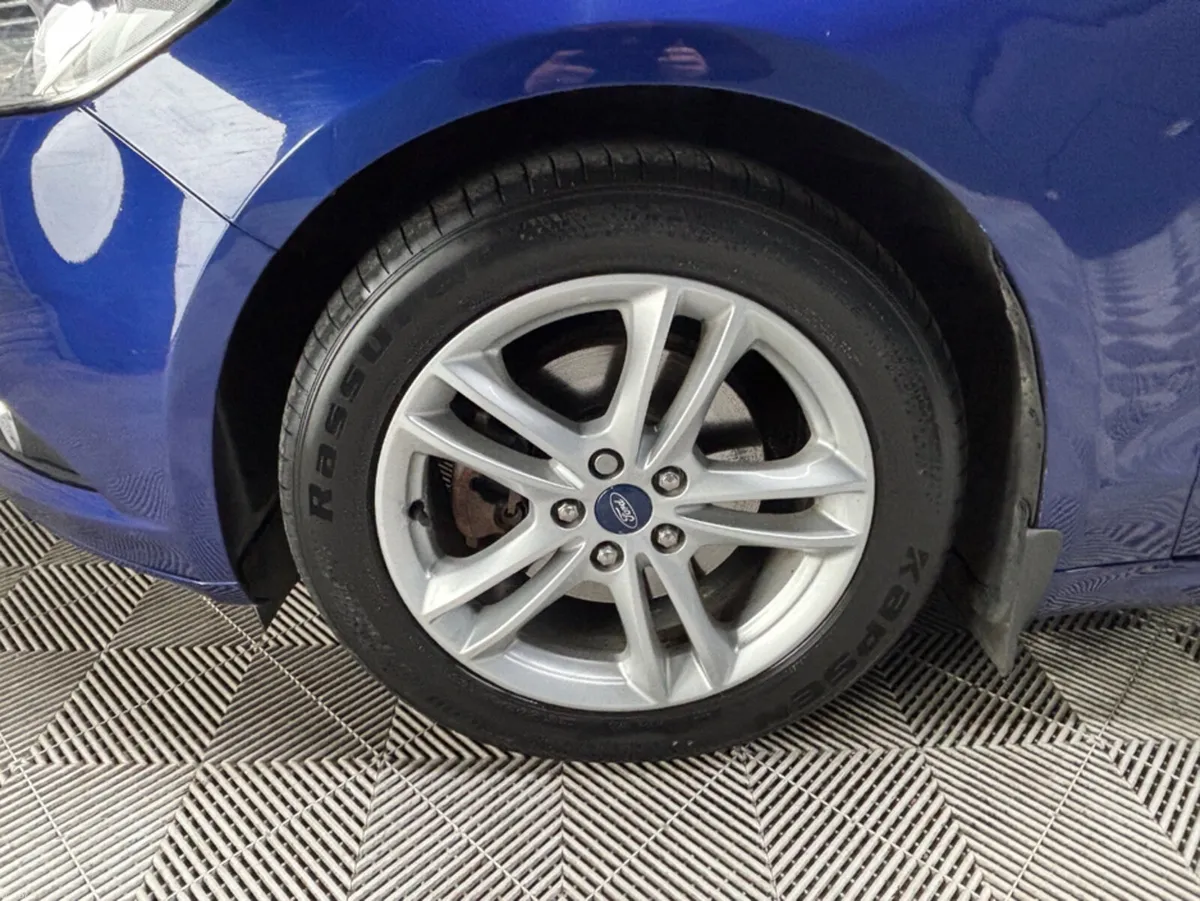 Ford Mondeo TITANIUM 2.0 TD 150PS M6 4DR - Image 4