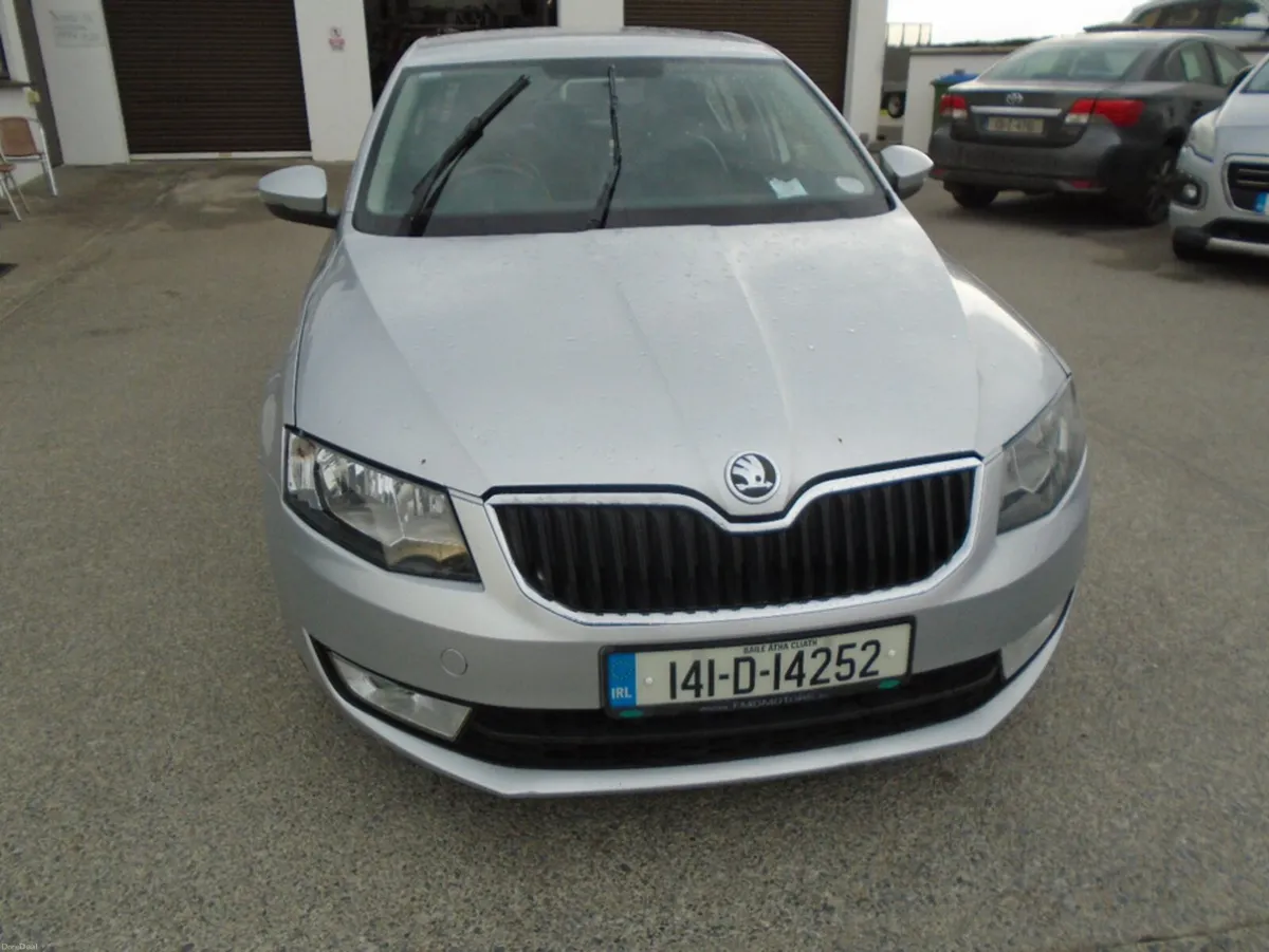 Skoda Octavia AMBITION 2.0 TDI 150HP DSG 4 4DR AUT - Image 5