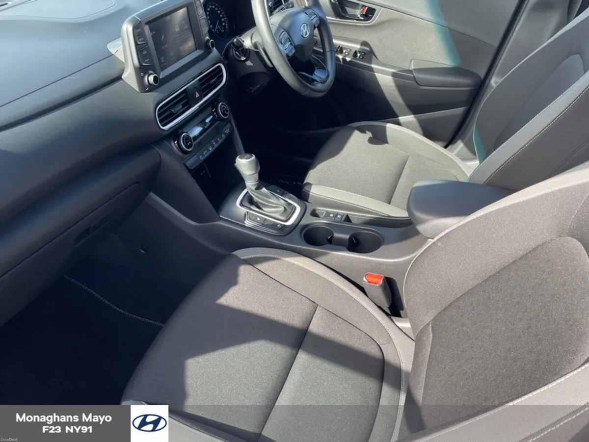 Hyundai KONA KAUAI EXECUTIVE 1.6 PETROL HYBRID HEV - Image 4