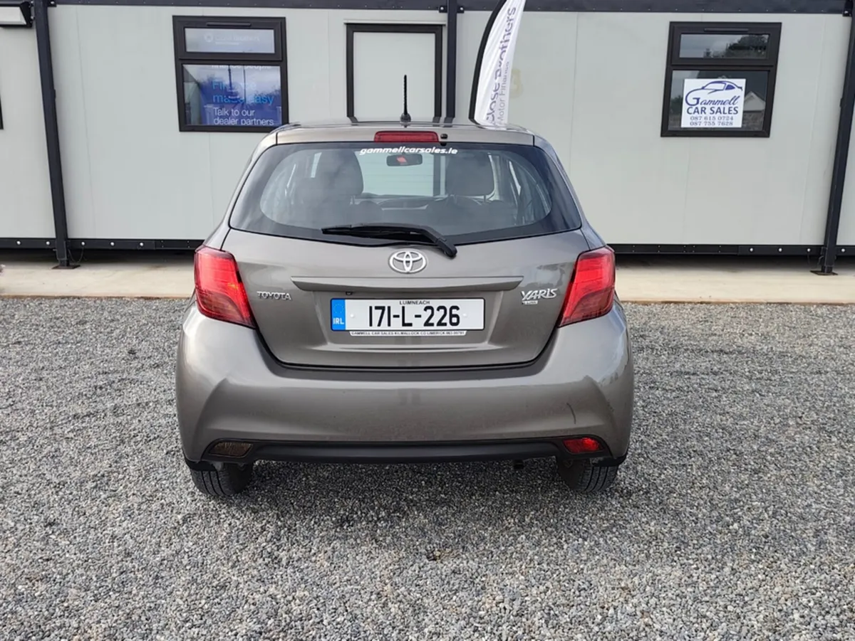 Toyota Yaris 1.0 LUNA 4DR - Image 3