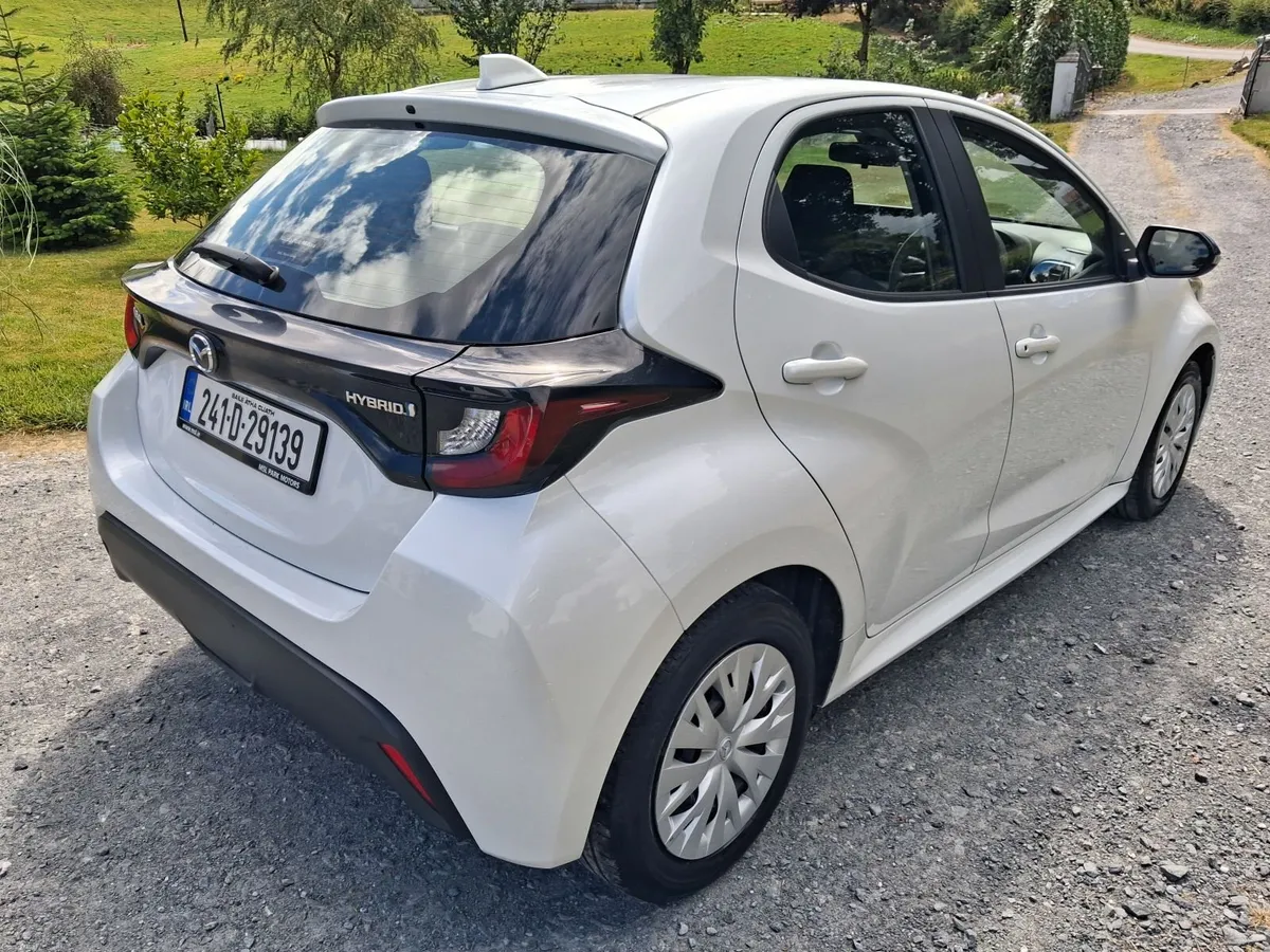 241 YARIS/MAZDA2  1.5L HYBRID/ AUTOMATIC - Image 6