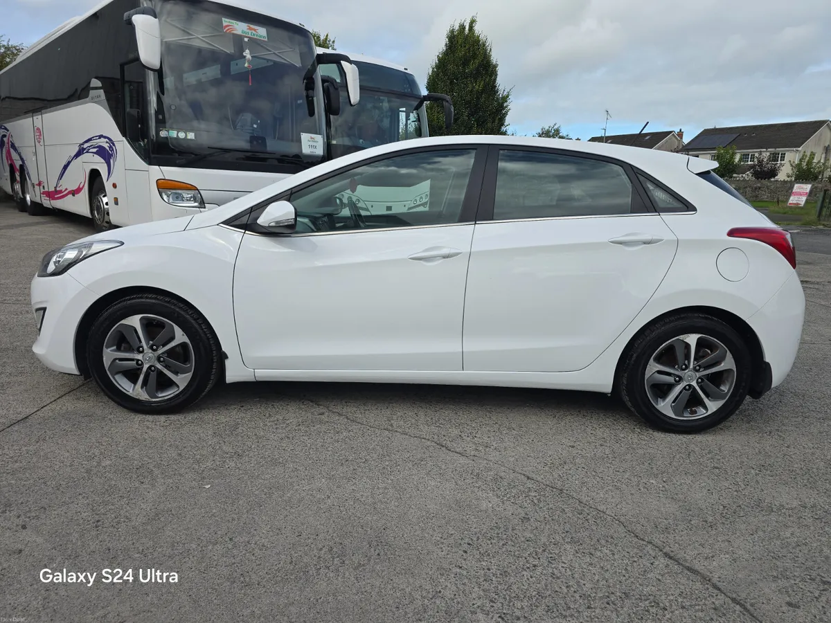 Hyundai i30  1.4 Petrol Deluxe - Image 4