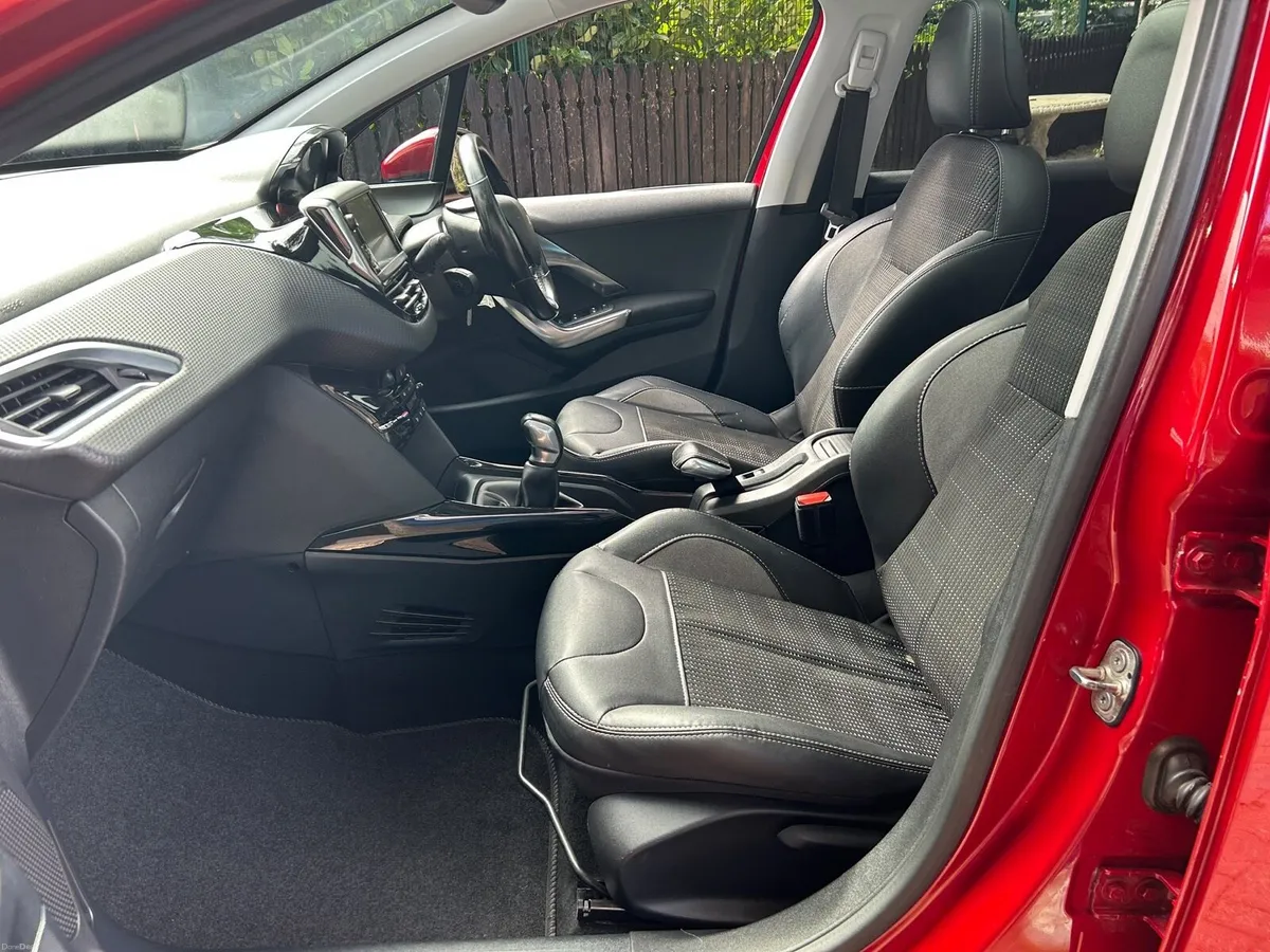 Peugeot 2008  NCT 12/27 and tax 07/27 only €8250 - Image 5