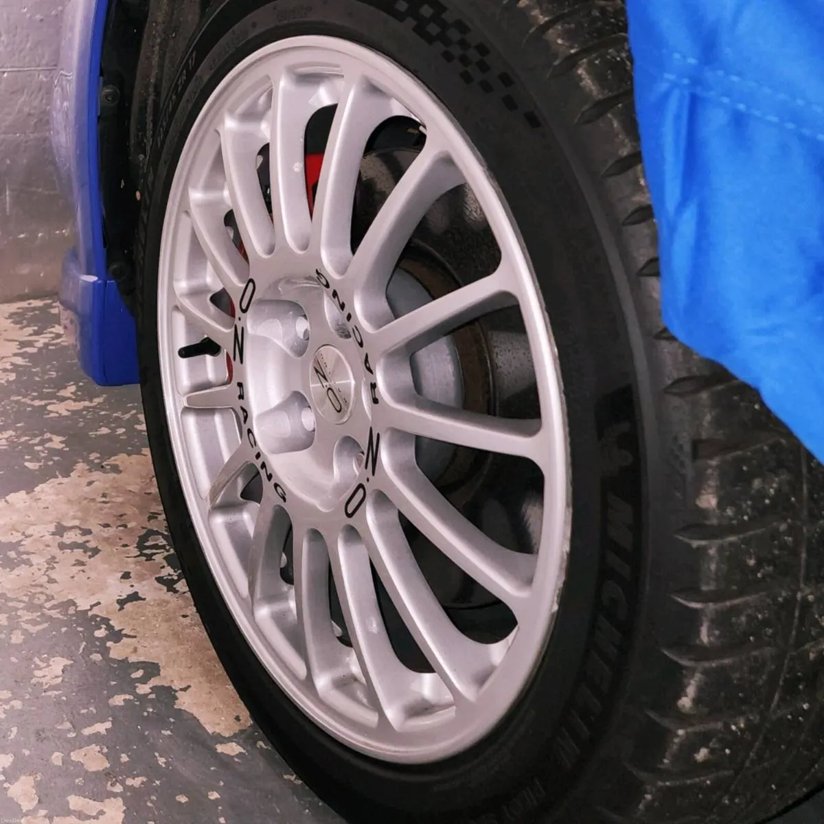 Mitsubishi Lancer Evolution 6 Gsr - Image 3