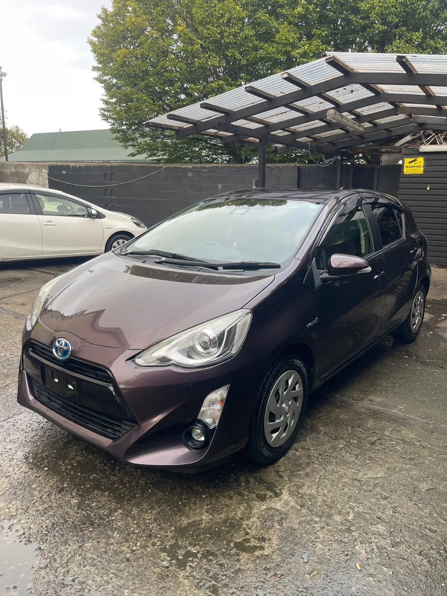 2015 Toyota Aqua purple hybrid automatic pushstart - Image 4