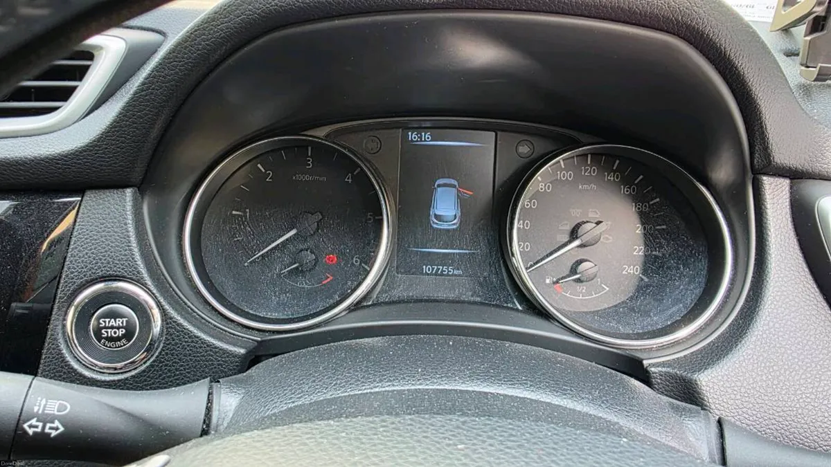Nissan qashqai 1.5L  Diesel,  Brown - Image 4