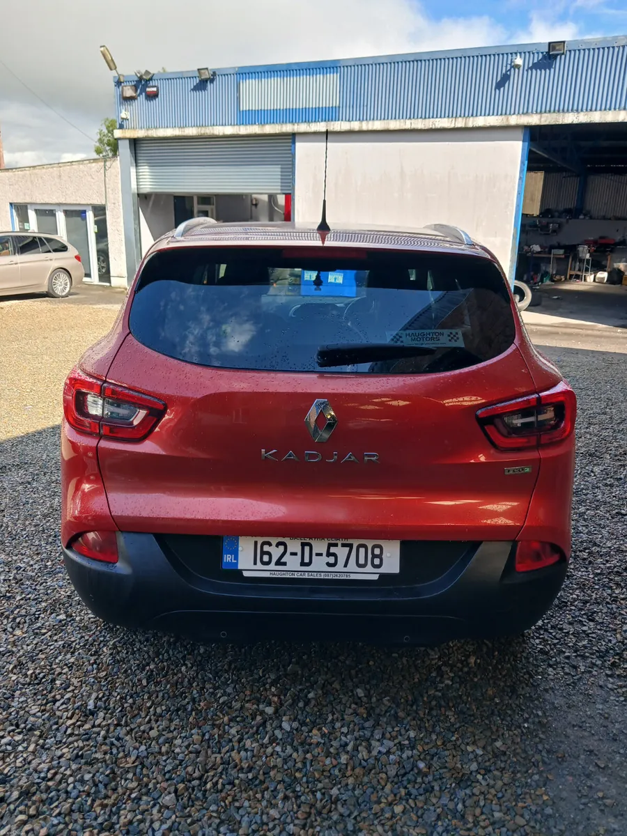 Nissan Qashqai 2016 mint condition diesel - Image 4
