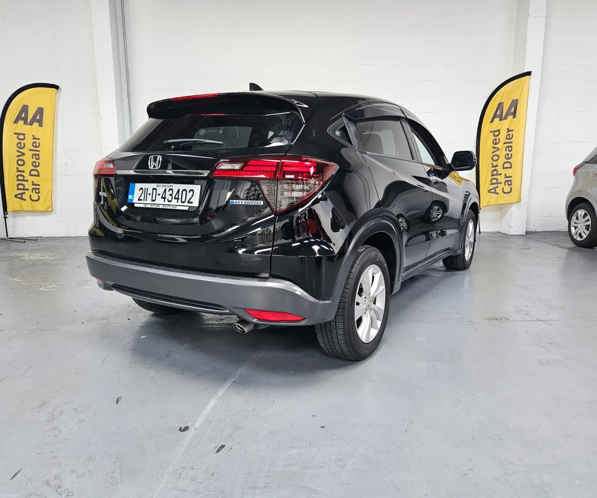 2021 Honda Vezel 1.5 Hybrid Auto,51K K.M,CarPlay - Image 3