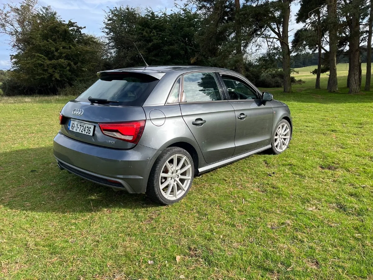 Audi A1 2016 - Image 6