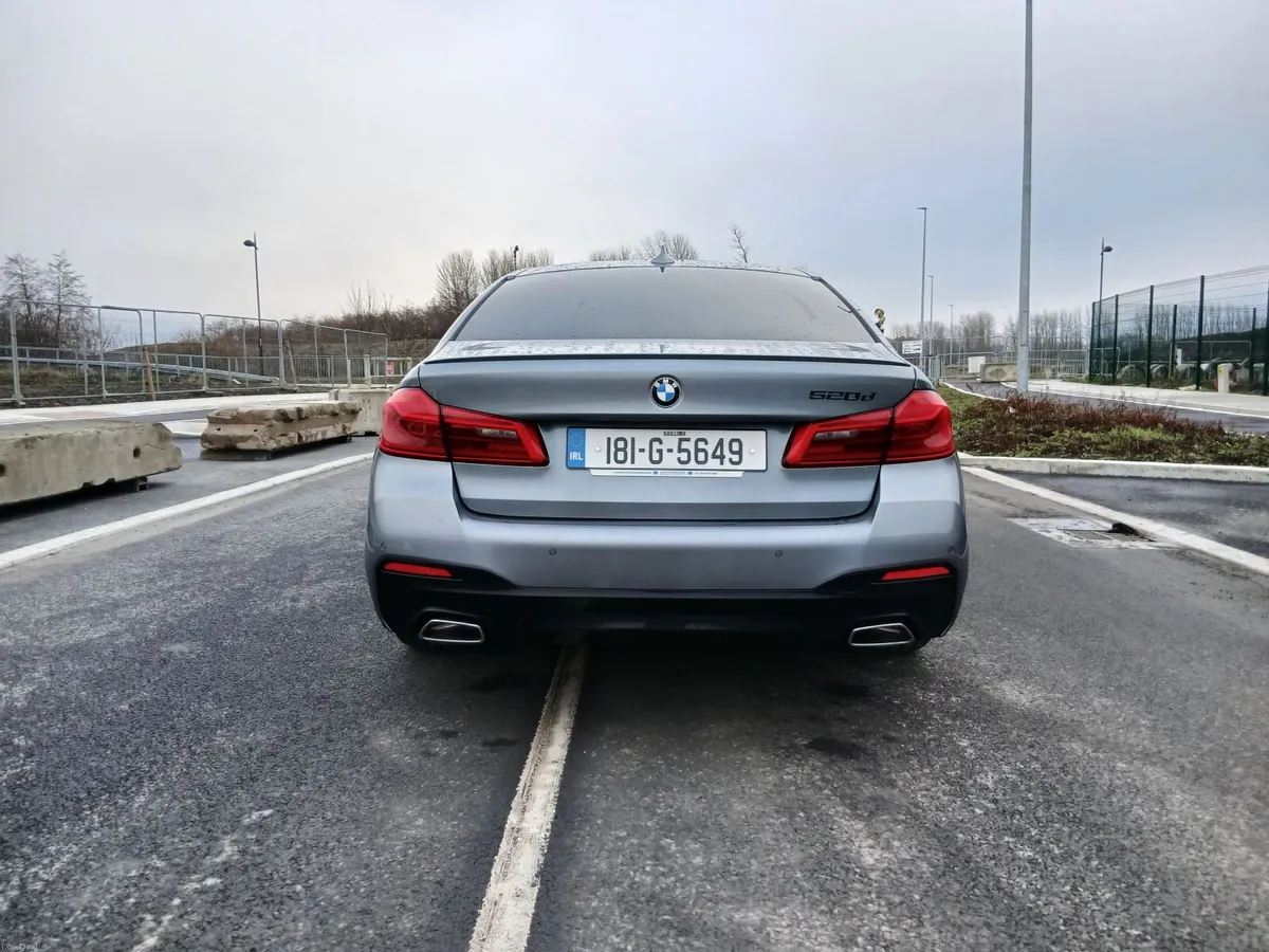 BMW 5-Series 2018 - Image 4