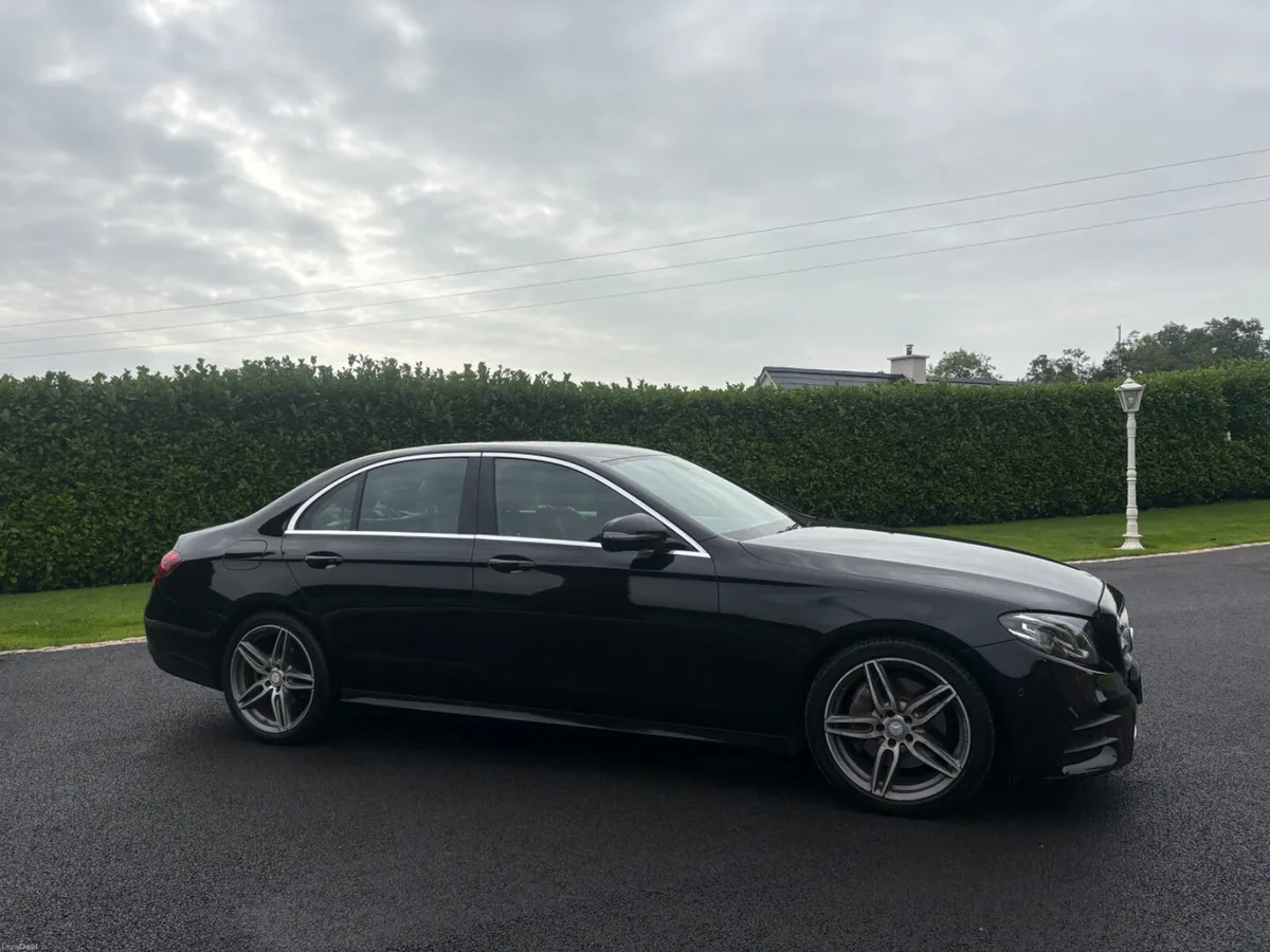 Mercedes-Benz E-Class 2017 AMG Line - Image 2
