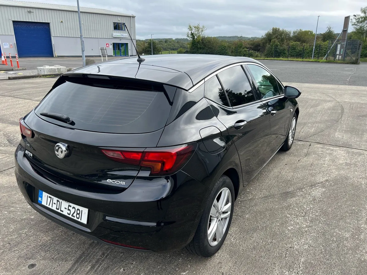 2017 Astra 1.6 Diesel Low Milleage €6750 - Image 4