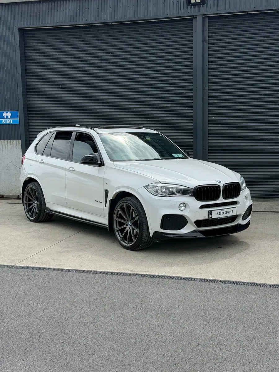 BMW X5 2015 X DRIVE 3.0 CREWCAB N1 30D - Image 1
