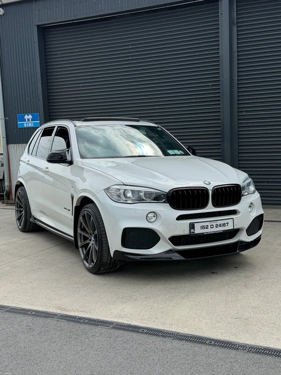 BMW X5 2015 X DRIVE 3.0 CREWCAB N1 30D - Image 3