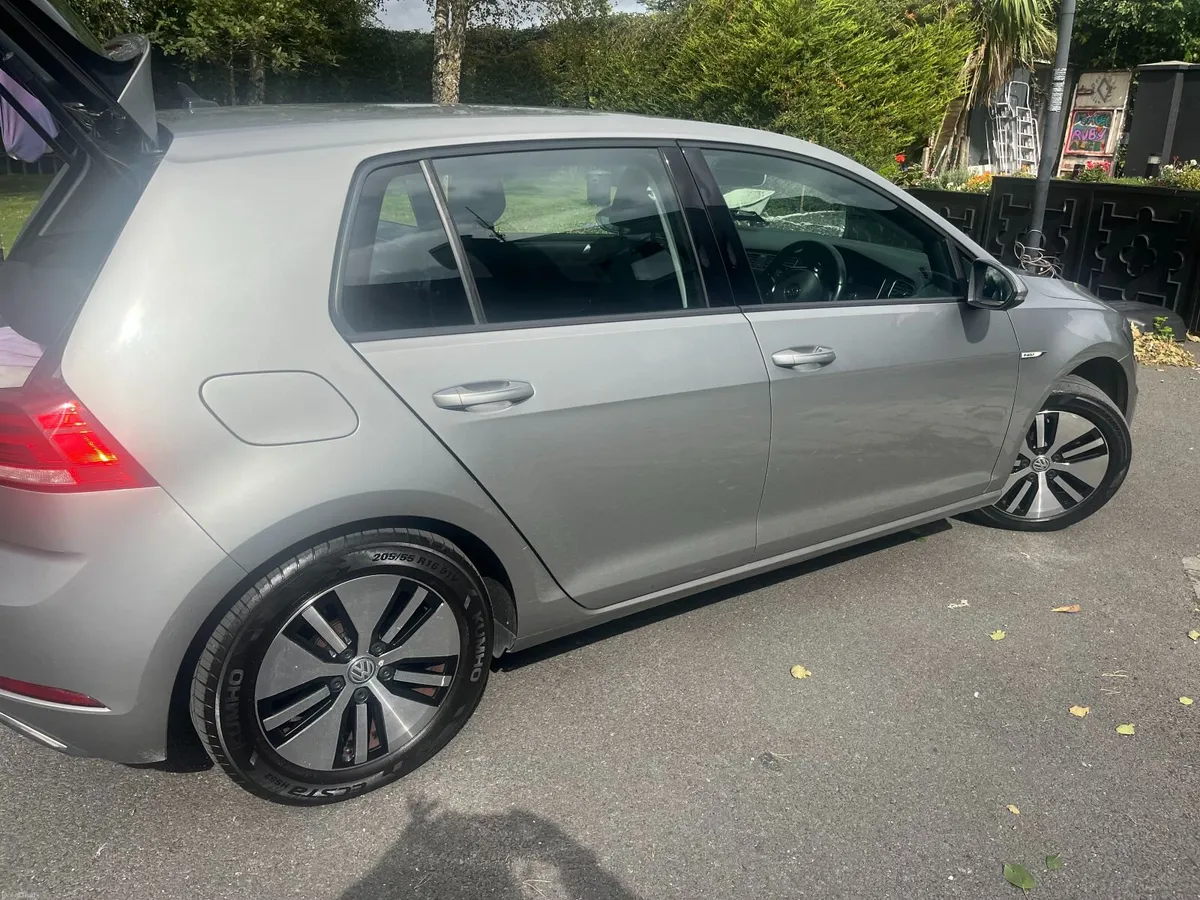 Volkswagen Golf 2020 Electric Model - Image 3