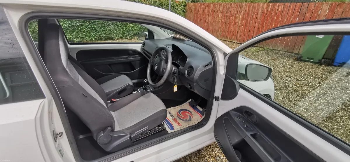 Skoda Citigo 2013 AUTOMATIC 1.0L - Image 4