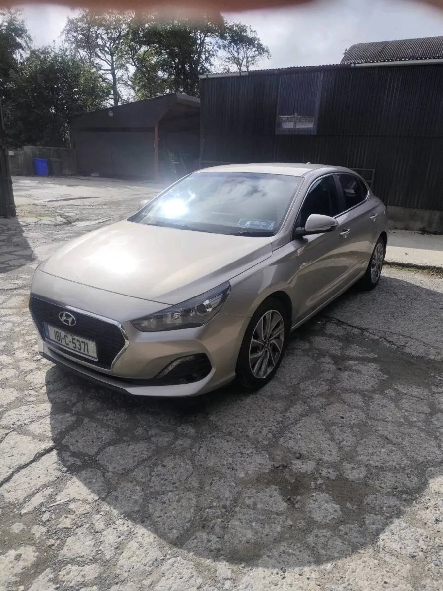Hyundai i30 Fastback - Image 1