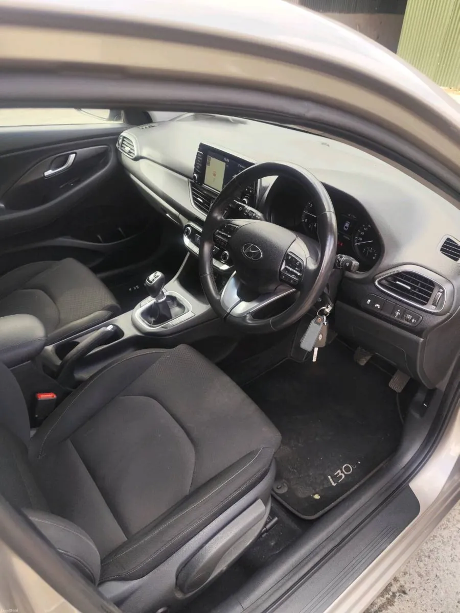 Hyundai i30 Fastback - Image 5