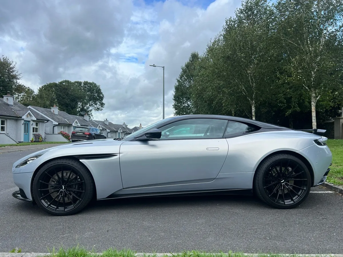Aston Martin DB11 AMR 5.2 V12 630bhp - Image 5