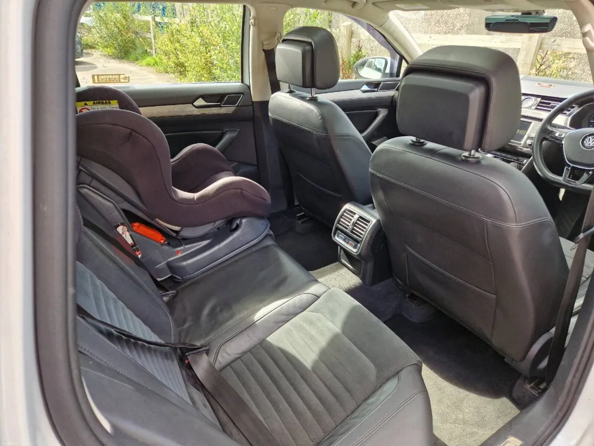 Car - Image 6