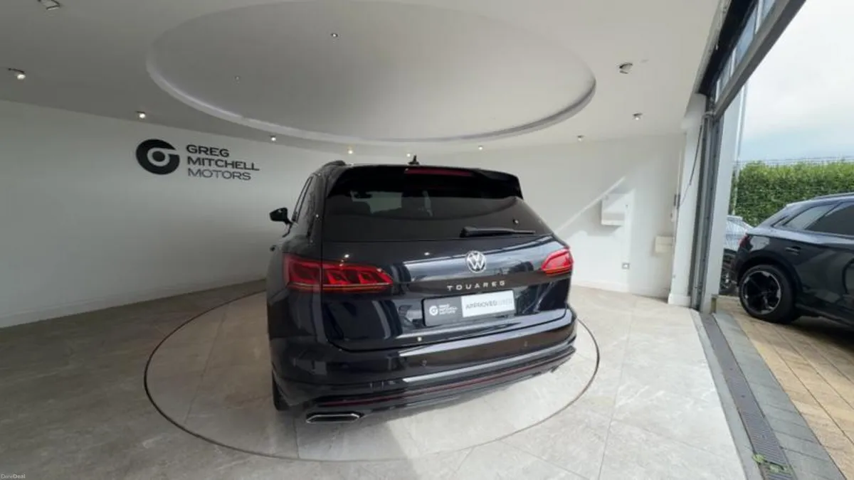 Volkswagen Touareg 3.0 V6 TDI 4Motion 286 Black Ed - Image 3