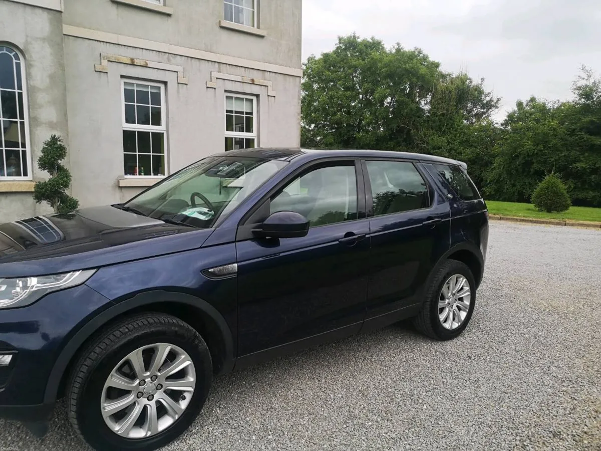 161 Land Rover Discovery Sport HSE 7 seater auto - Image 4