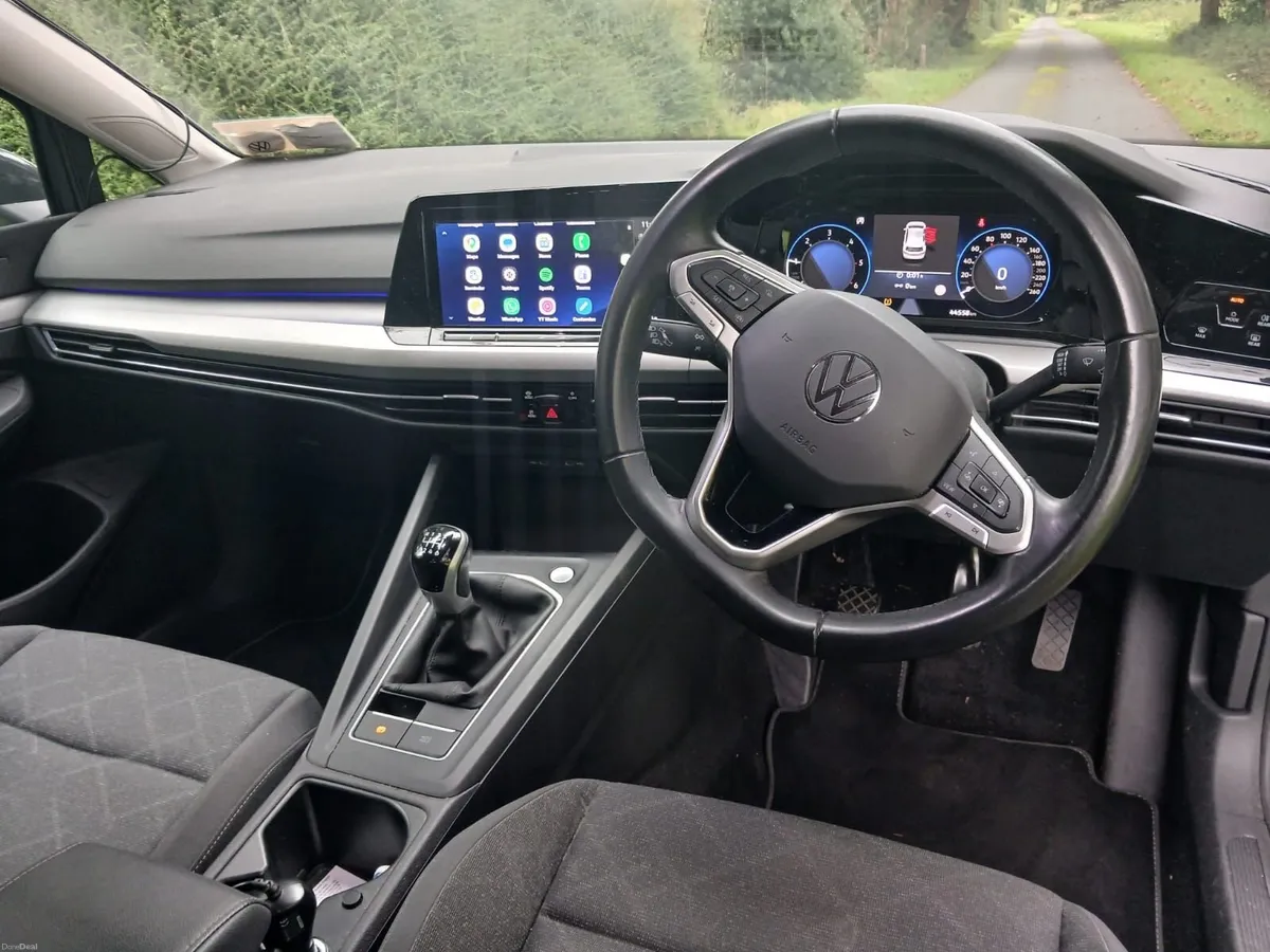 Volkswagen Golf - Image 5
