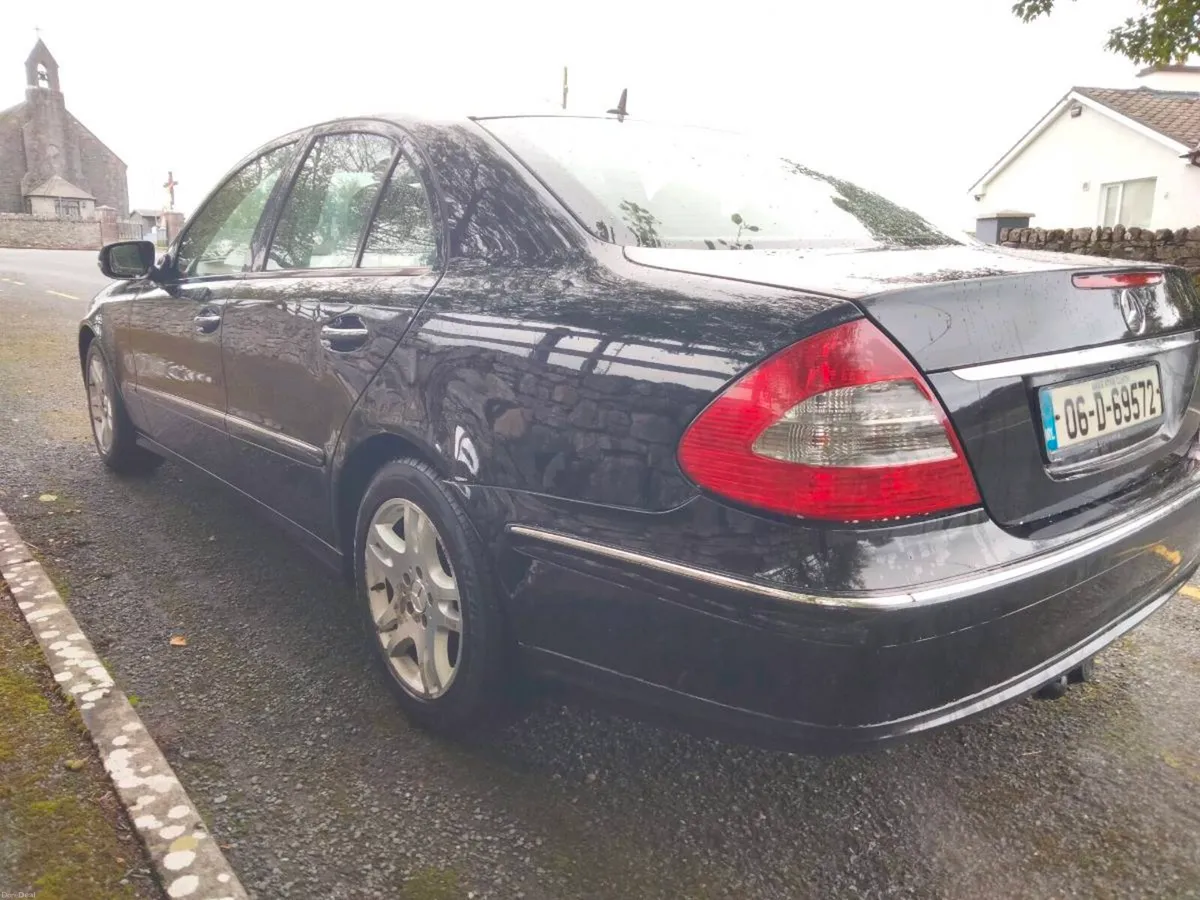 Mercedes E Class - Image 2
