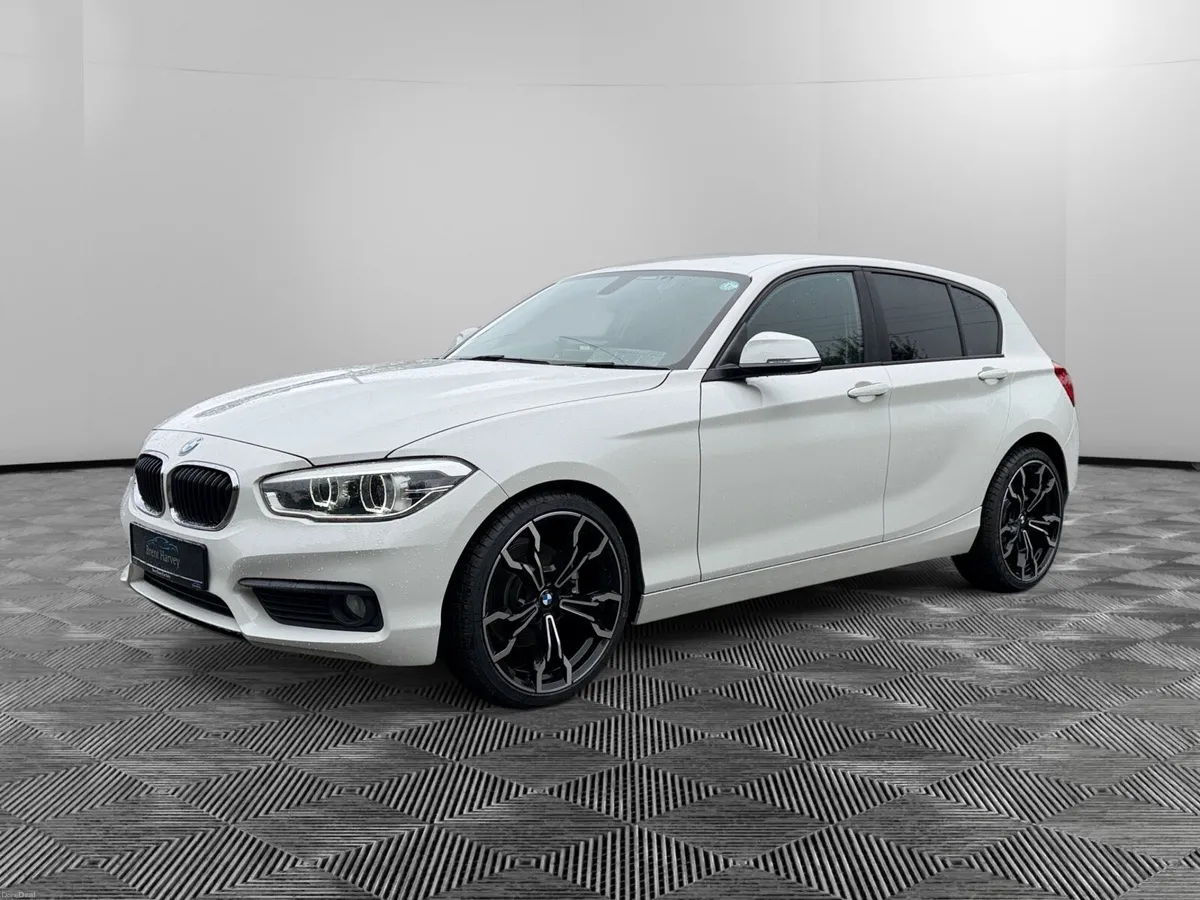 BMW 1 SERIES *LOW KM* APPLE - Image 1