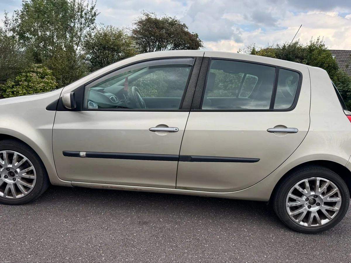 Car - Image 4
