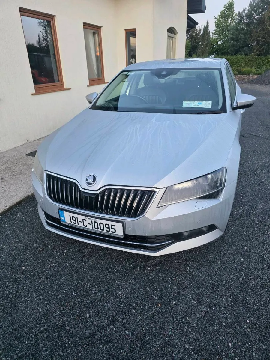 Skoda Superb - Image 1