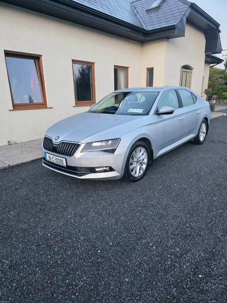 Skoda Superb - Image 2