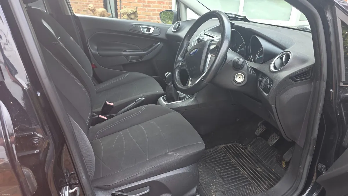 Ford Fiesta 2015 - Image 1