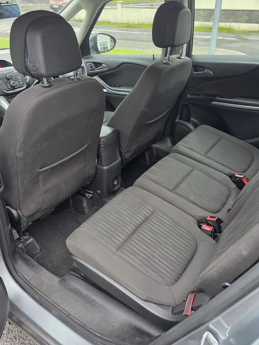 2012 Opel Zafira – Reliable 7-Seater Family Car - Image 6